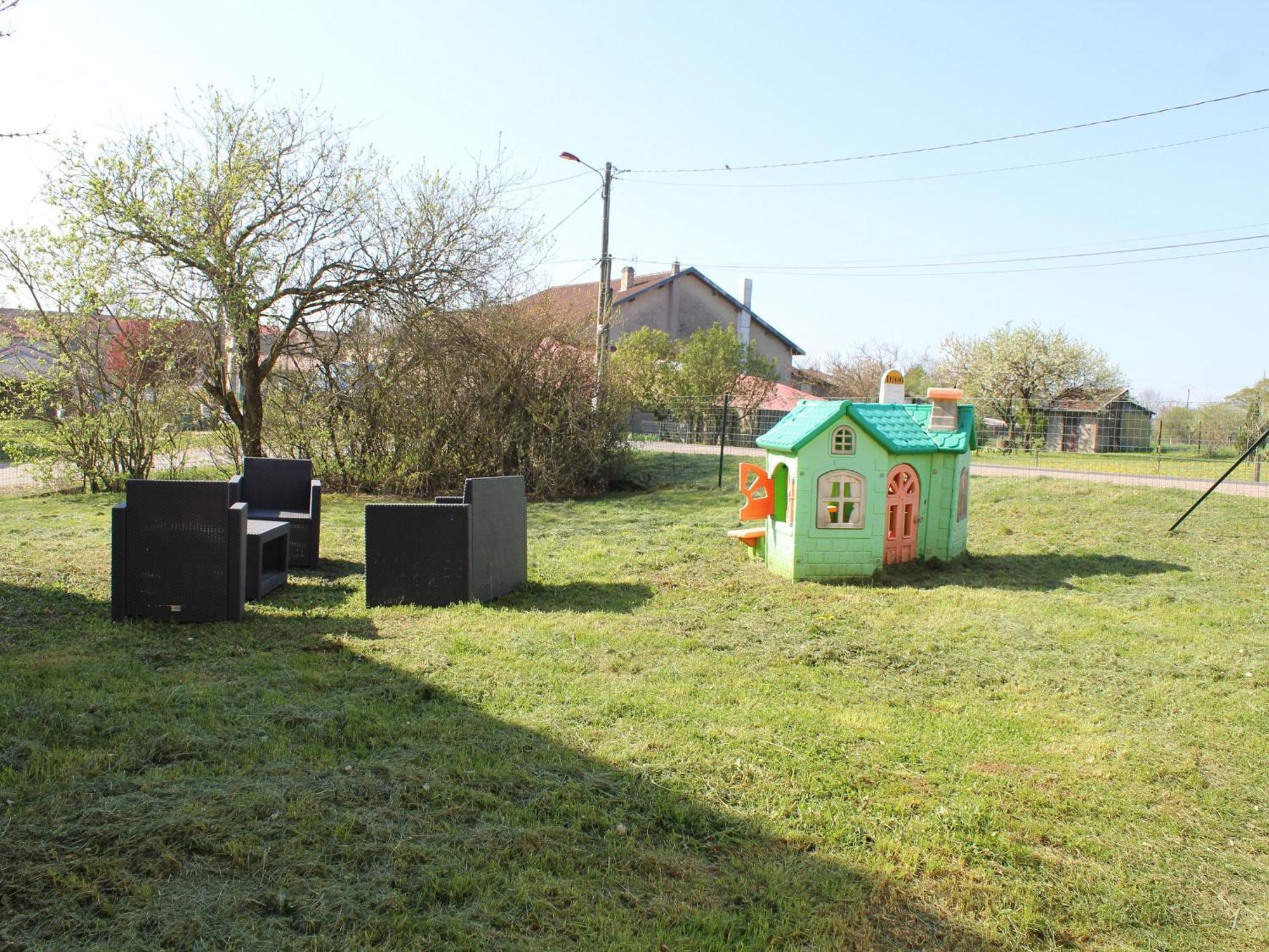 Gite Familial Et Equipe A La Campagne Avec Terrasse, Pres De Pont-A-Mousson Et De Nombreuses Activites - Fr-1-584-73 Lironville エクステリア 写真